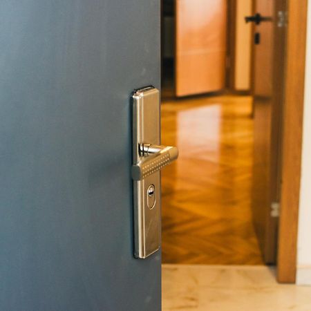 Aparment Theatre Apartment Nis Ngoại thất bức ảnh
