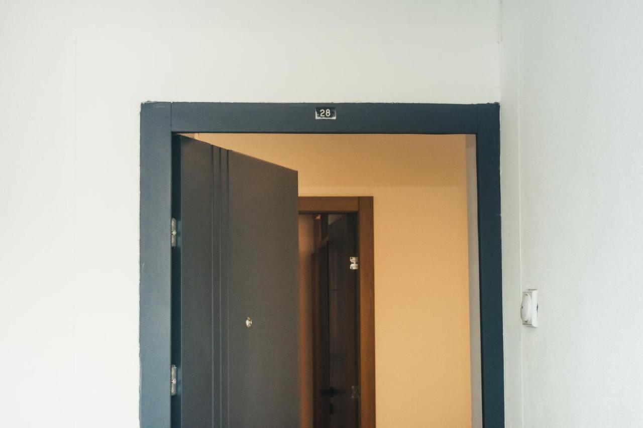 Aparment Theatre Apartment Nis Ngoại thất bức ảnh