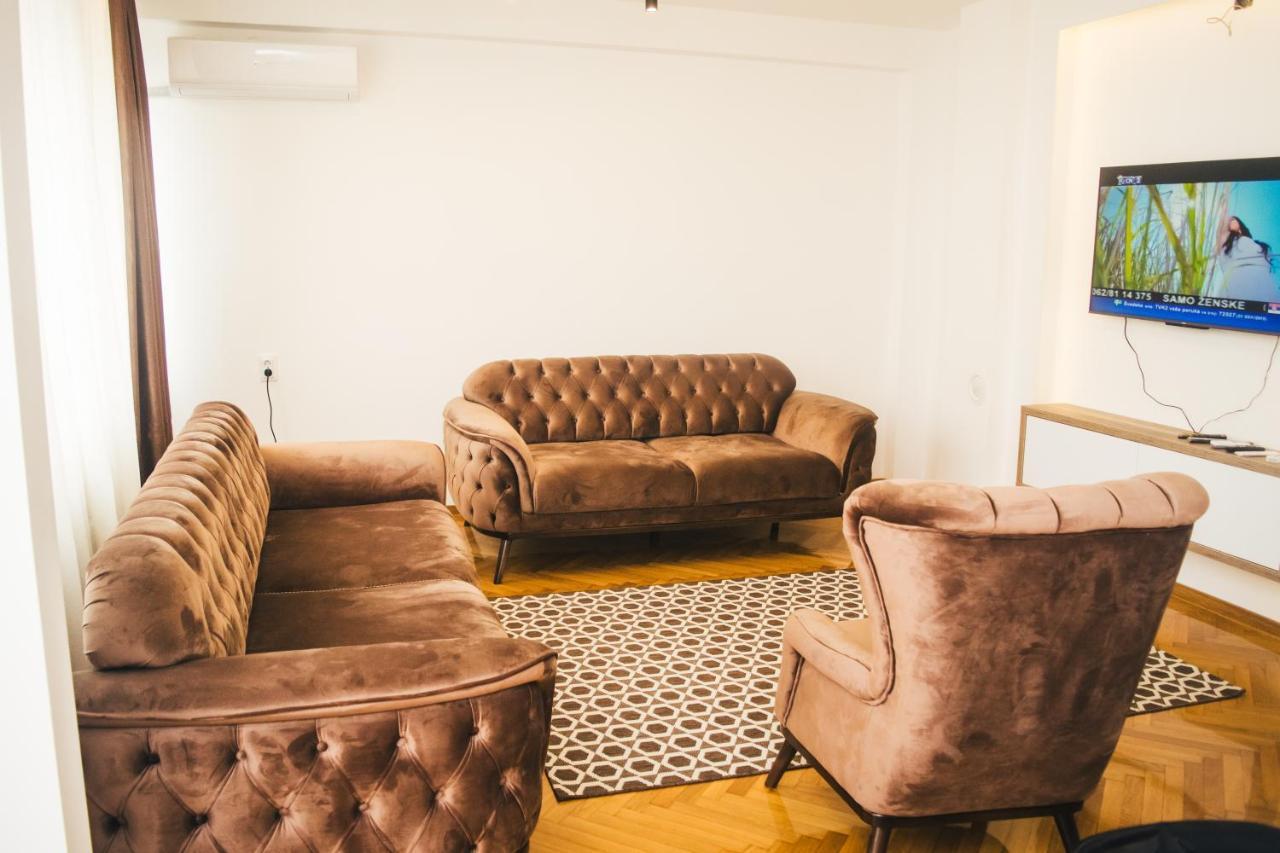 Aparment Theatre Apartment Nis Ngoại thất bức ảnh
