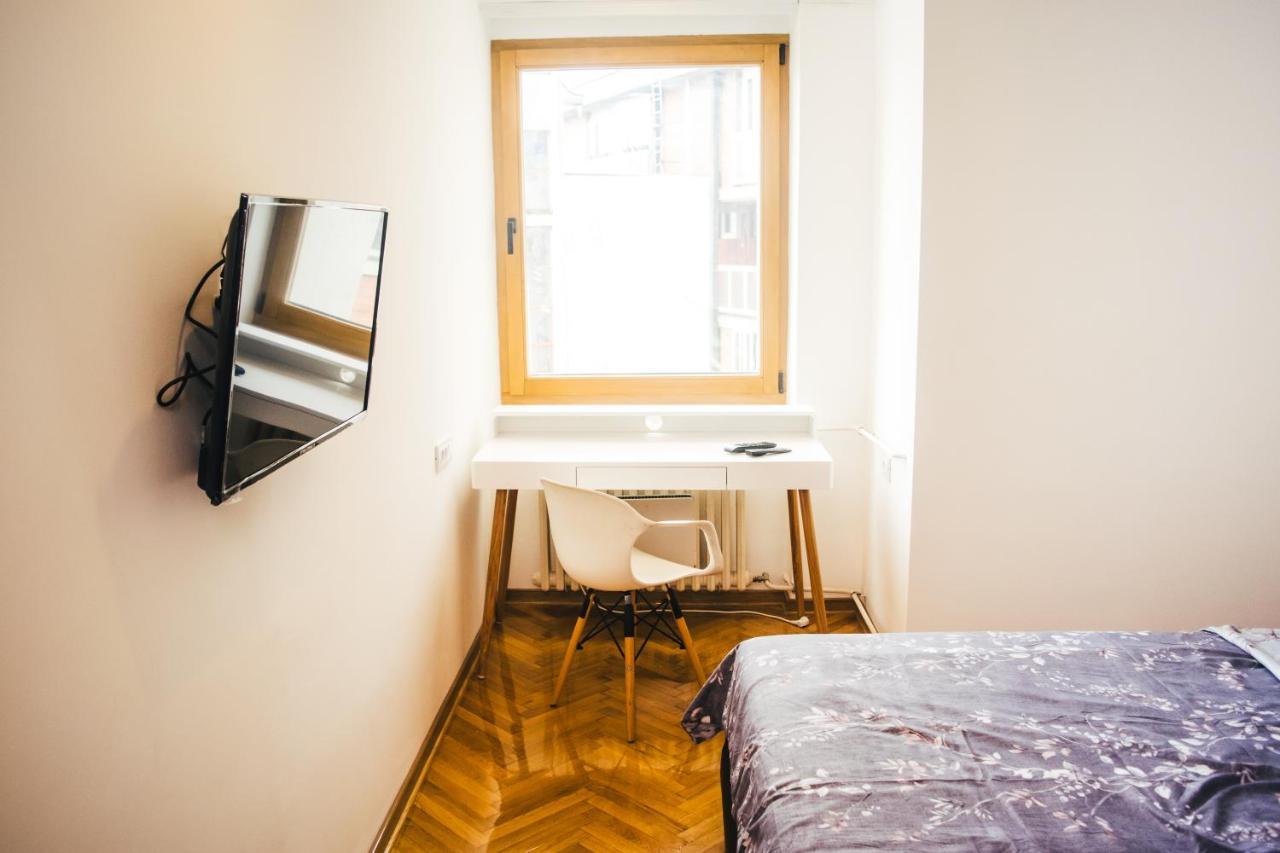 Aparment Theatre Apartment Nis Ngoại thất bức ảnh