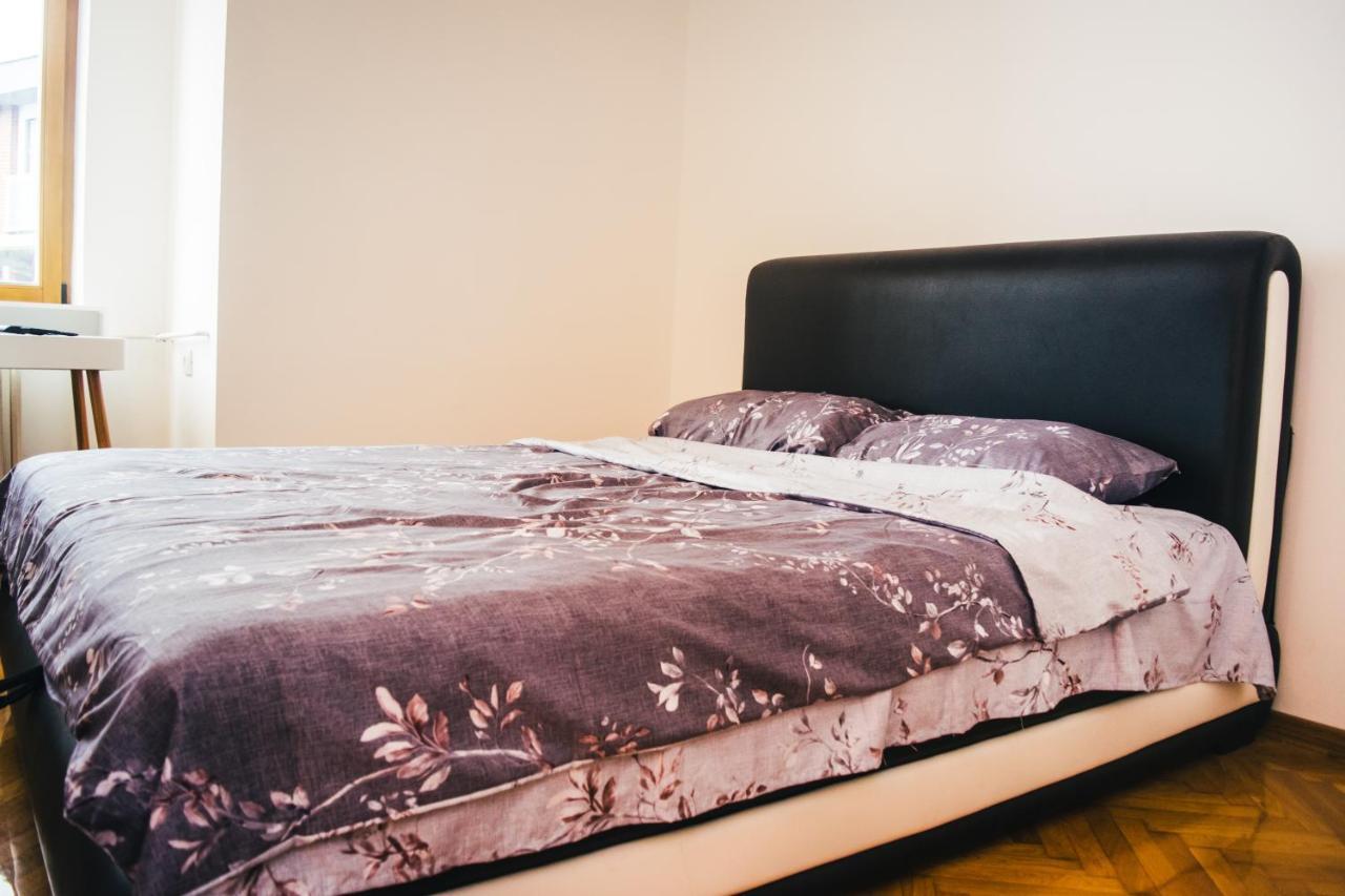 Aparment Theatre Apartment Nis Ngoại thất bức ảnh